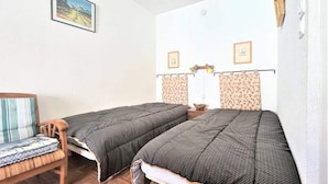Individually furnished - Apartment Near Thermal Baths in Passy (Gréoux-les-Bains)