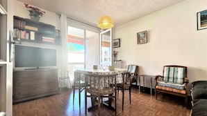 Interior - Apartment Near Thermal Baths in Passy (Gréoux-les-Bains)