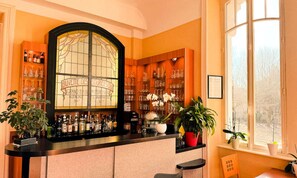 Bar (on property) - Holiday Home in Luxeuil Near Spa Center (Luxeuil-les-Bains)