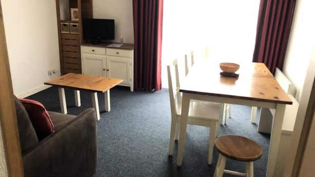 Dining - Holiday Home Near Pyrenees Ski Slopes (Eaux-Bonnes)