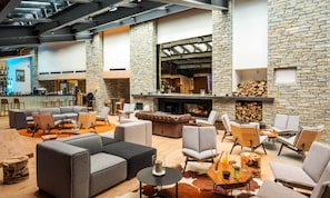 Bar (on property) - Holiday Home in Tignes Near Ski Slopes (Tignes)