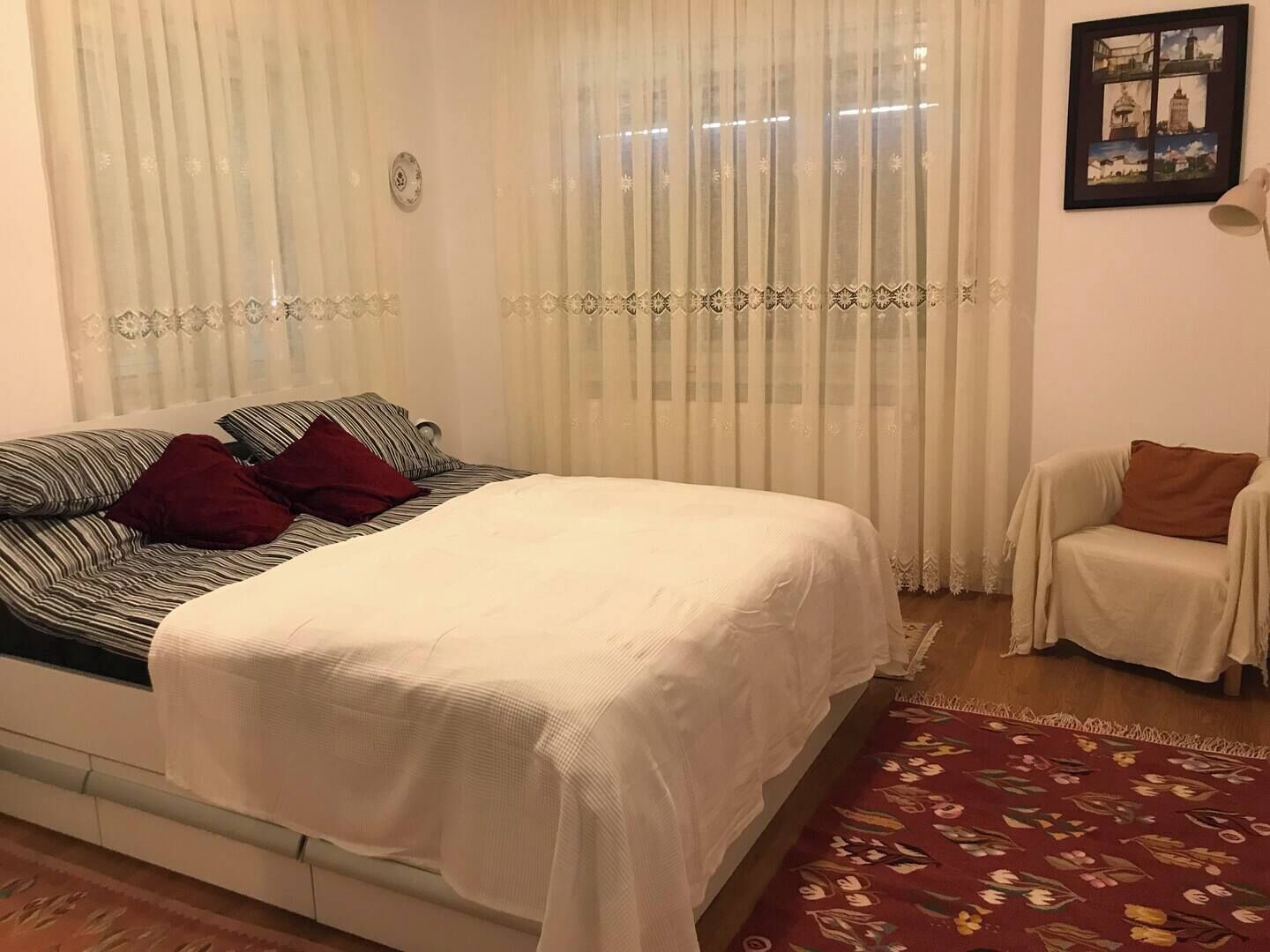 2 室のベッドルーム、アイロン / アイロン台、WiFi、ベッドシーツ