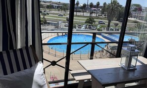 Outdoor pool - Holiday Home Near Beach With Pool Access (Le Grau-Du-Roi)