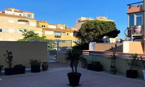 Property grounds - Apartments for 4 People (Agde)