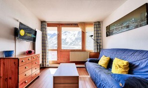 Living area - 3-room Apartment for 6 People - Comfort (Bagnères-de-Bigorre)