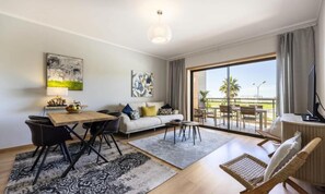 บริเวณนั่งเล่น