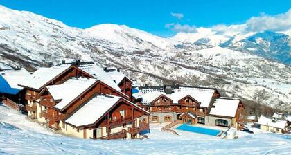 Apartment in Le Corbier With Ski-in Access