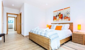 Room - Apartments for 4 People (Lagos)