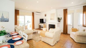 Fireplace - Apartment in Luz With Sea Views & Beach (Lagos)