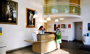 Lobby - Holiday Home in Antibes With Pool Bliss (Antibes)