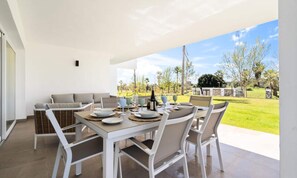 Outdoor dining - Al4-2107 Estepona - Apartment - Alcazaba Lagoon (Casares)