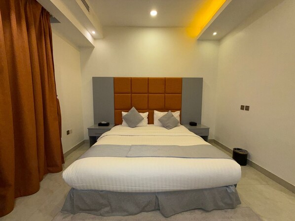 Blackout curtains, iron/ironing board, free WiFi