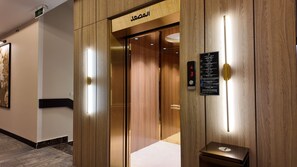 Lift - Lamar Park hotel Hay Al Khaleeg (Riyadh)