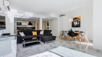 Apartment | Living area