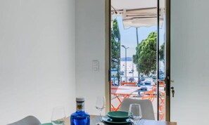 Apartment | Dining - Apartment in Cannes With Stunning Sea View (Cannes)