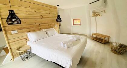 House in Sagres With Private Pool & BBQ