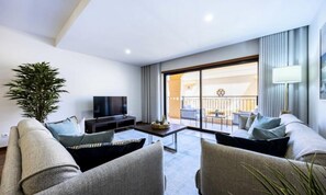 Living area - Apartments for 4 People (Lagos)