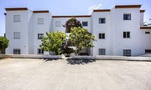 Exterior - Apartments for 4 People (Lagos)