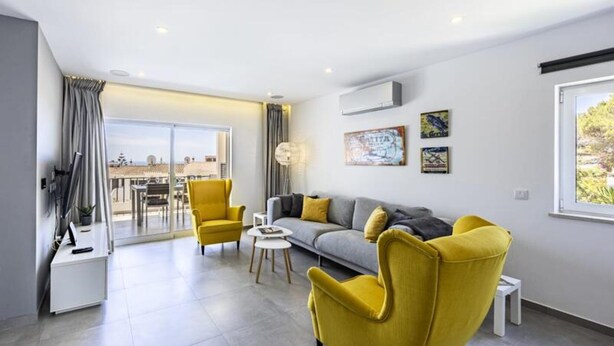 Living area - Apartments for 4 People (Lagos)