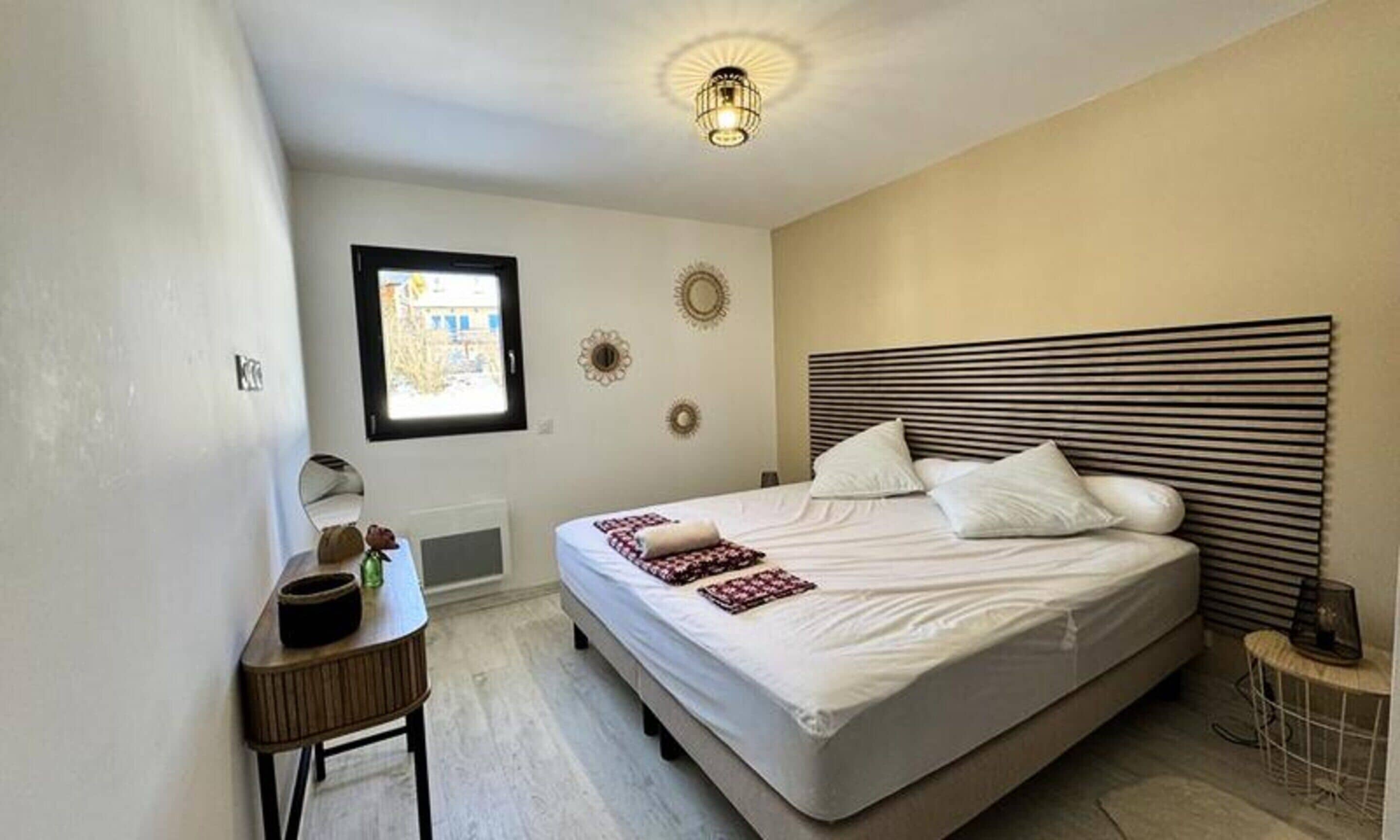 Apartment | 3 bedrooms, iron/ironing board, bed sheets