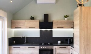 Fridge, microwave, oven, dishwasher - Apartments for 4 People (Metz)