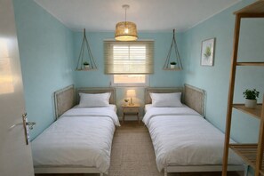 House | 2 bedrooms, individually furnished - Ferienhaus Sanibel mit Kaminofen (Wandlitz)