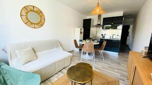 Living area - Apartment in La Grande Motte by the Beach (La Grande-Motte)
