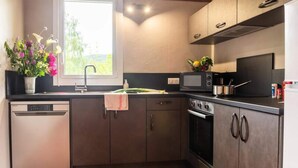 Private kitchen - Cottage in La Canourgue With Pool Access (La Canourgue)