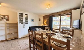 Dining - Apartment in Flumet Near Ski Slopes (Flumet)