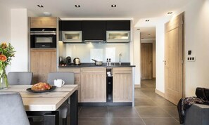 Dining - Apartment in Valmorel Near Ski Lifts (Les Avanchers-Valmorel)