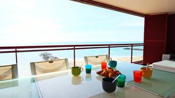 Khu ẩm thực ngoài trời