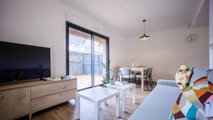 Unclassified image, 3 of 3, button - Apartment in Loudenvielle by Skyvall Lift (Loudenvielle)