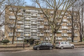 Exterior - Bright & Beautifully 2-Bedroom Duplex with 2 Private Balconies near Queen’s Park (London)