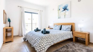 Unclassified image, 3 of 3, button - Apartment in Lagos With Harbor Views (Lagos)