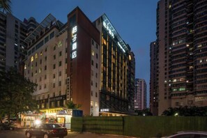 Exterior - Orange Hotel (Haikou Guomao Wanlvyuan) (Haikou)