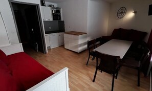 Interior - Apartment in Montalbert Near Ski Slopes (Aime-la-Plagne)