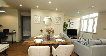 Stylish 2-Bed, 2-Bath Apartment with Balcony • Walk to Town Centre