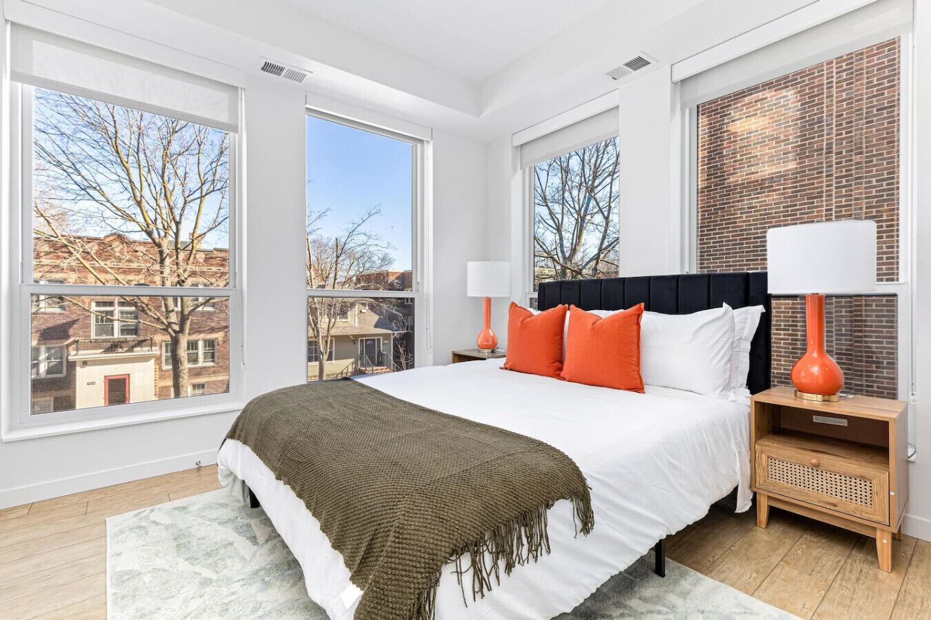 2 Schlafzimmer, Schreibtisch, Bügeleisen/Bügelbrett, WLAN