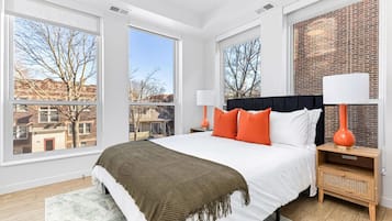 2 dormitorios, escritorio, tabla de planchar con plancha y wifi