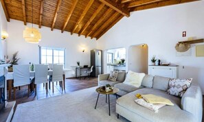 Living area - Apartment in Vale da Telha With Private Pool (Aljezur)