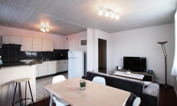 Interior - Apartment in Aix-les-bains Near Lac du Bourget (Aix-les-Bains)