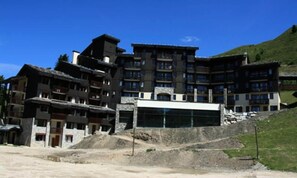 Exterior - Pleasant Apartment Ski-in/ski-out Residence View of the Slopes (La Plagne-Tarentaise)