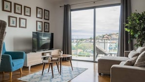 Living area - Apartment in Funchal With Bay Views (Funchal)