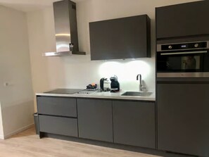 Apartment | Private kitchen - Lodge With Beautiful View of the Church and Dunes (Zoutelande)
