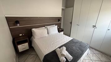 Apartemen Basic | 2 kamar tidur dan Wi-Fi gratis