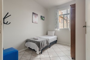 Apartemen Basic | 2 kamar tidur dan Wi-Fi gratis