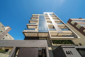 Exterior - APTO flat em condomínio com piscina A (Bombinhas)