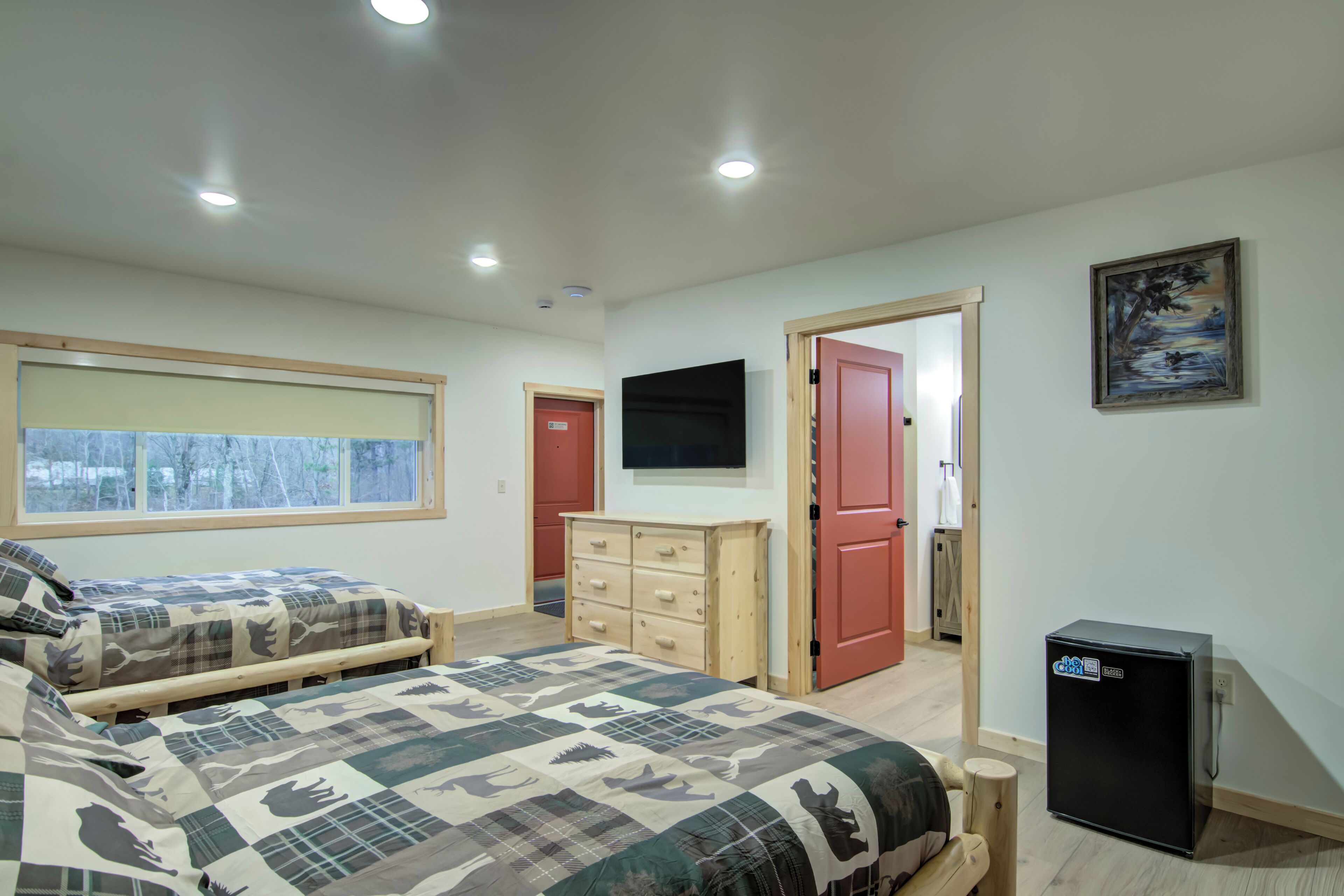 Iron/ironing board, free WiFi, wheelchair access