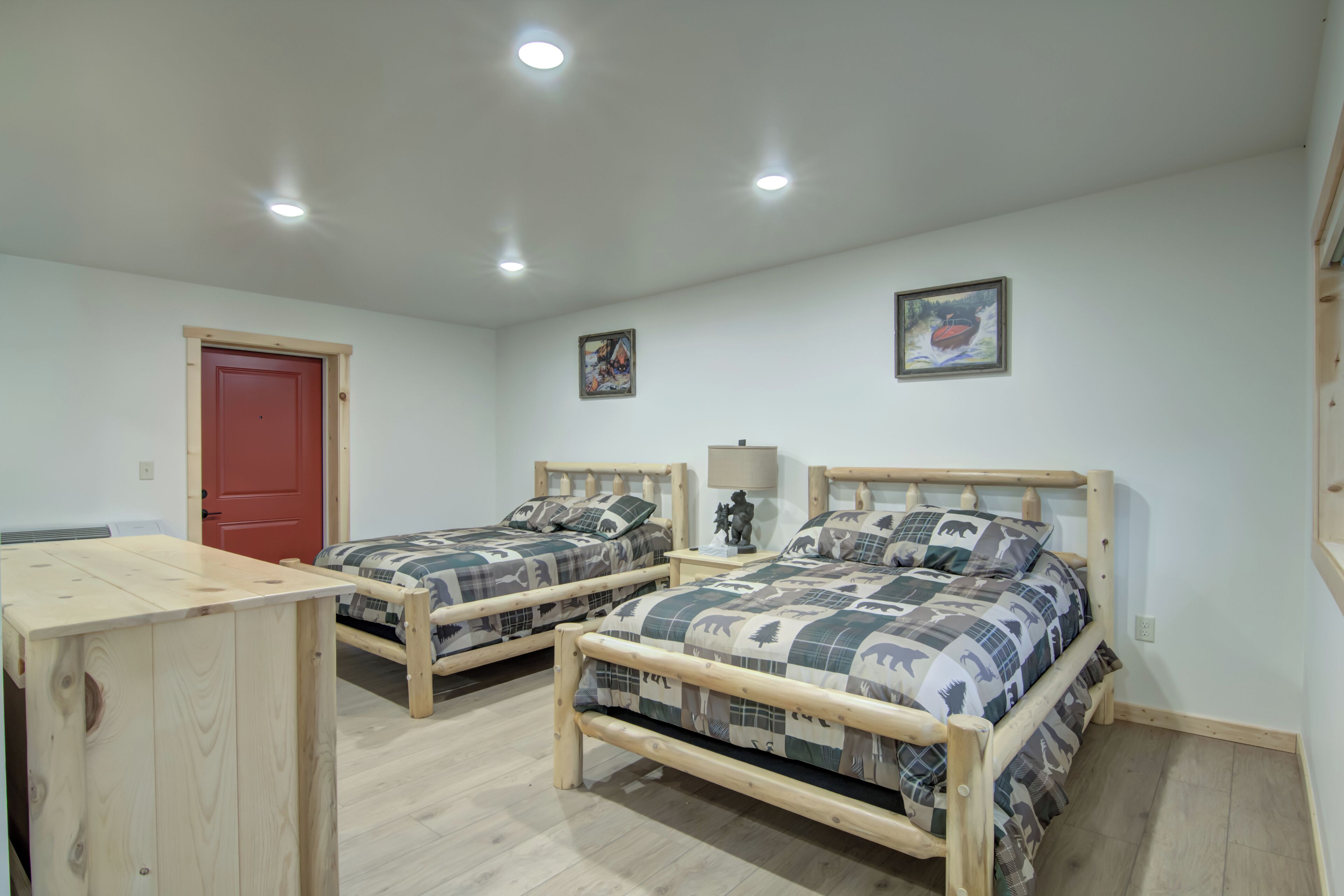 Iron/ironing board, free WiFi, wheelchair access