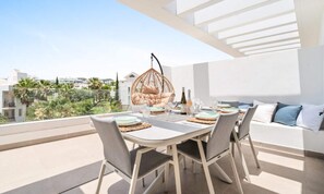 Outdoor dining - Al4-2023 Estepona - Apartment - Alcazaba Lagoon (Casares)